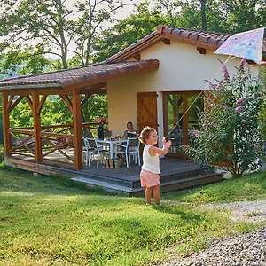 https://village-de-montmarsis.midi-pyreneeshotels.com